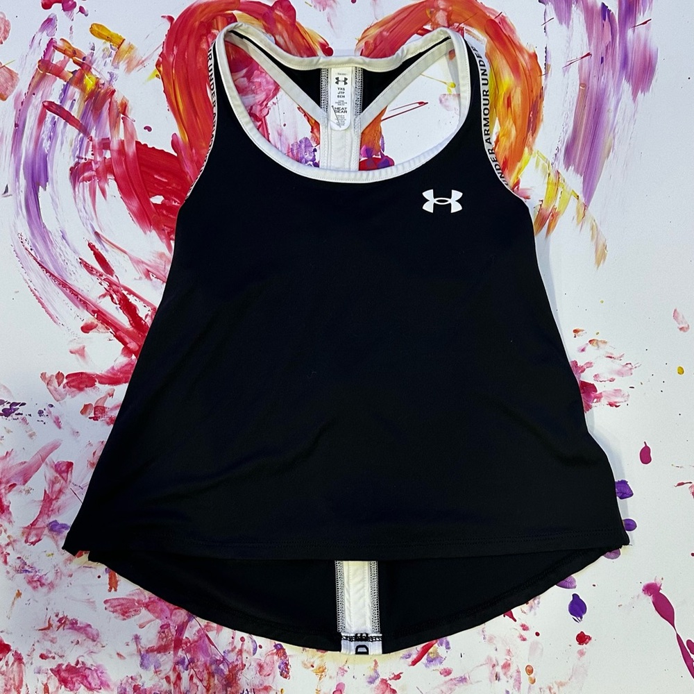 UNDER ARMOUR BLACK AND WHITE KNOCKOUT TANK SIZE YXS